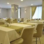 酒店 达博尔康福特酒店 2*