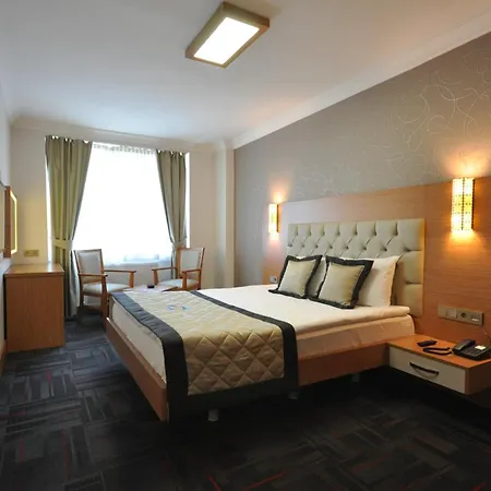 호텔 Double Comfort 2*